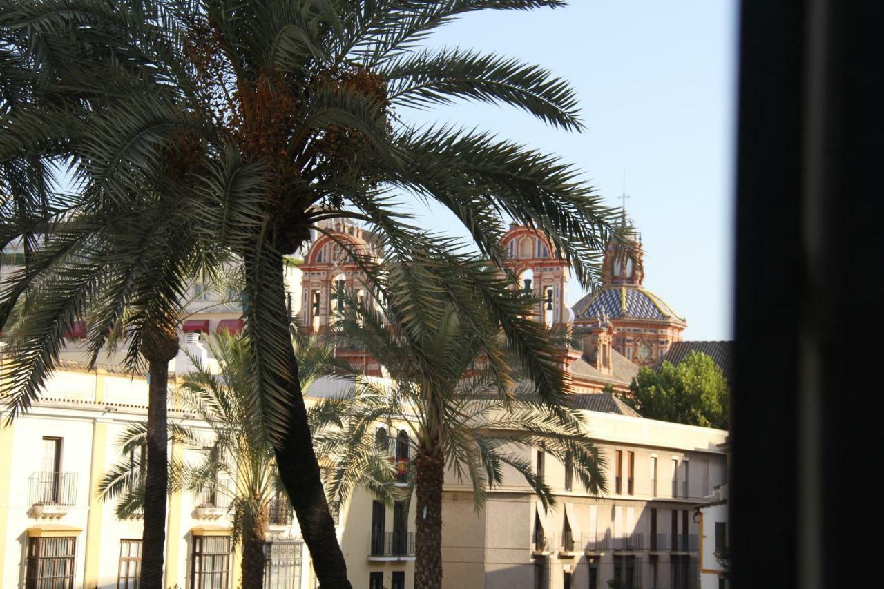 Luxurious 2 Bedroom Flat In A Historic Building Siviglia Esterno foto