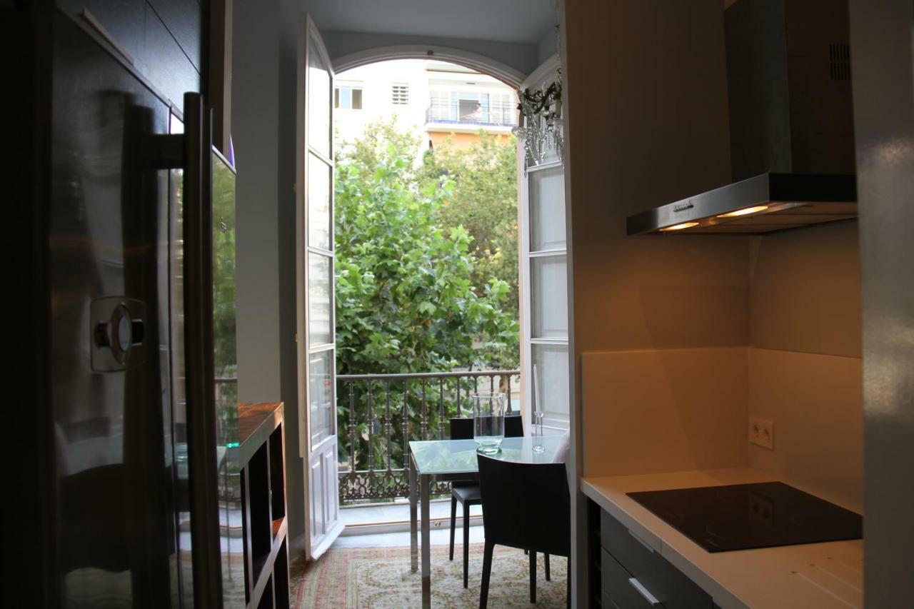 Luxurious 2 Bedroom Flat In A Historic Building Siviglia Esterno foto