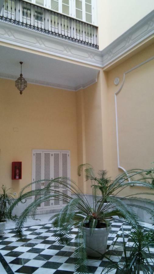 Luxurious 2 Bedroom Flat In A Historic Building Siviglia Esterno foto