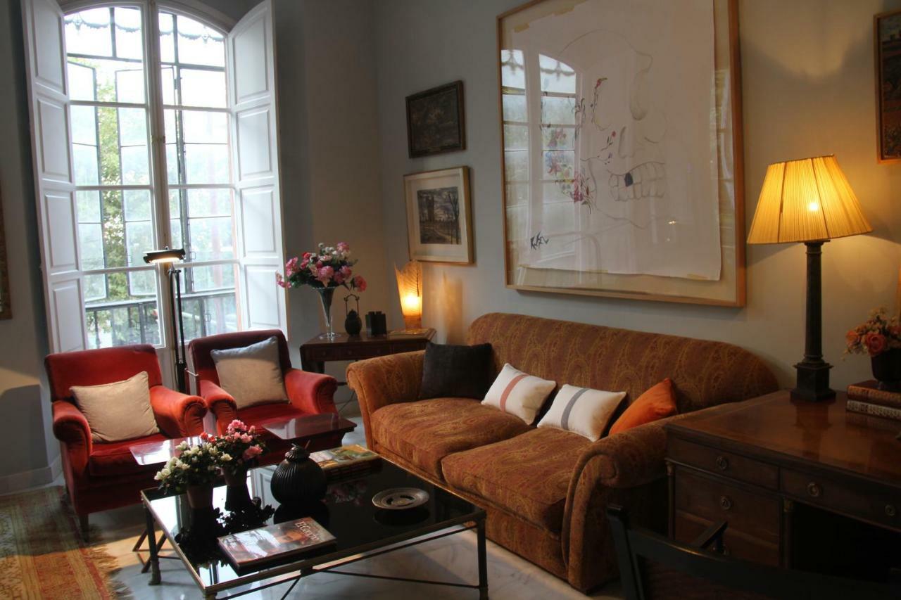 Luxurious 2 Bedroom Flat In A Historic Building Siviglia Esterno foto