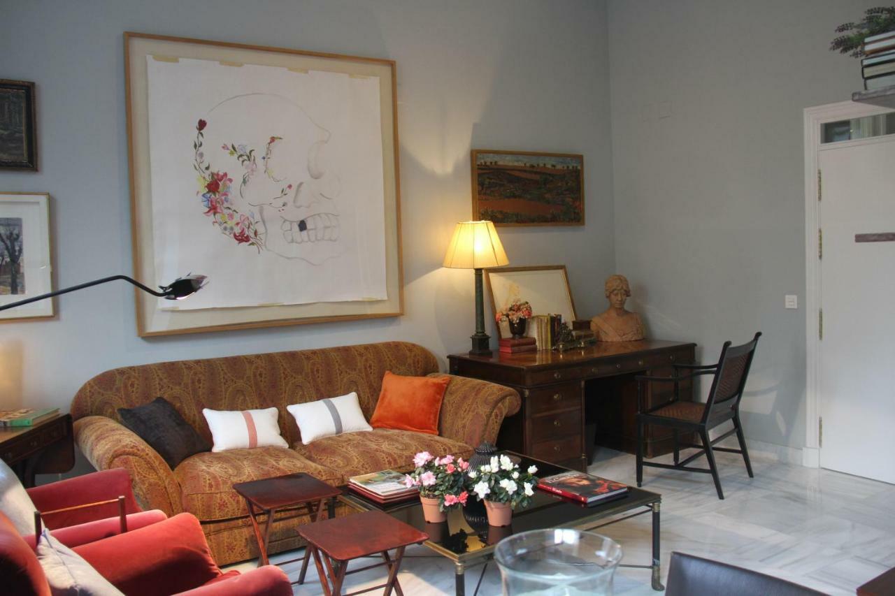 Luxurious 2 Bedroom Flat In A Historic Building Siviglia Esterno foto