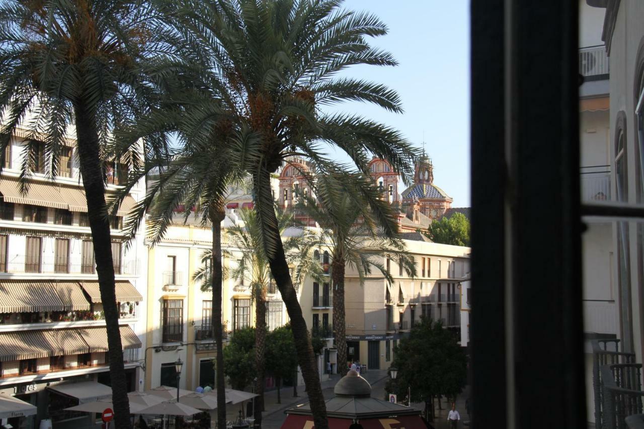 Luxurious 2 Bedroom Flat In A Historic Building Siviglia Esterno foto